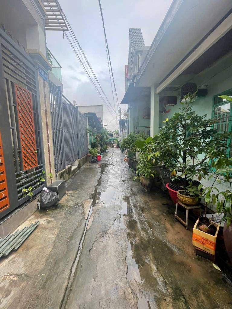 Nhà Phường Tân Vạn, diện tích 70m2 ,Sổ riêng thổ cư, hoàn công