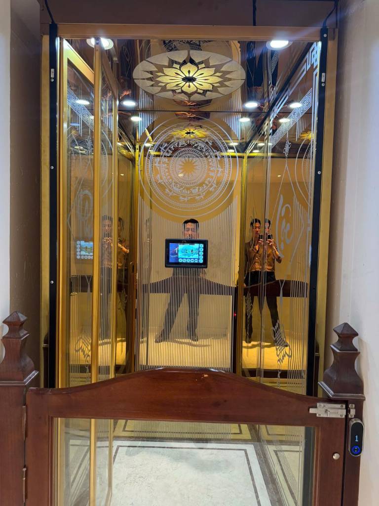 BÁN NHÀ NGUYỄN HữU CẢNH P22, BÌNHTHẠNH 71M2/117M2, 5TẦNG 5Mx23M, THIẾTKẾKIỂU Ý CHUẨN 5 SAO GIÁ 18,3TỶ