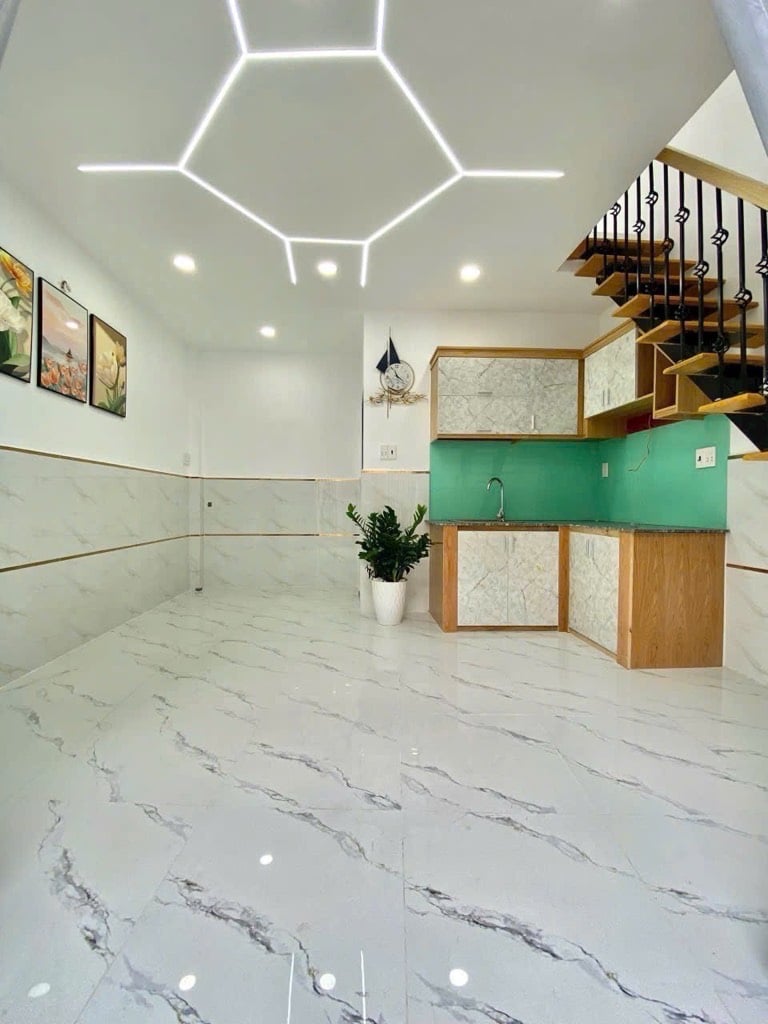Bán nhà dưới 3 tỷ Tân Phú, gần ĐH Công nghiệp, mới xây đẹp, 2PN 3 tầng, hơn 1 tỷ