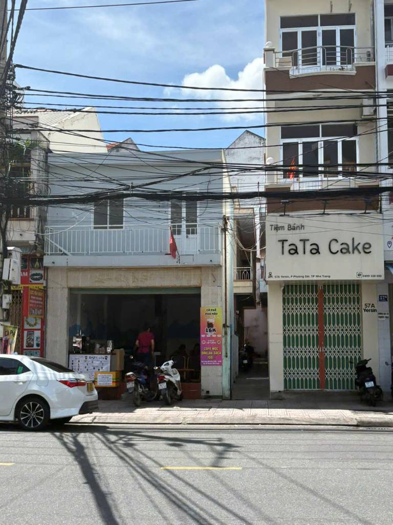 Bán nhà mặt tiền Yersin, nhà có vị trí khá ổn, ra biển Trần Phú 700m