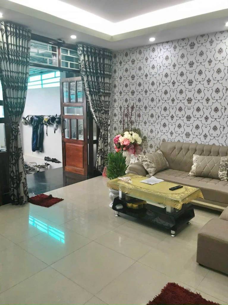 Bán nhà Nguyễn Khuyến, sát trường Tiểu Học Vĩnh Hải, ra biển Hòn Chồng 900m