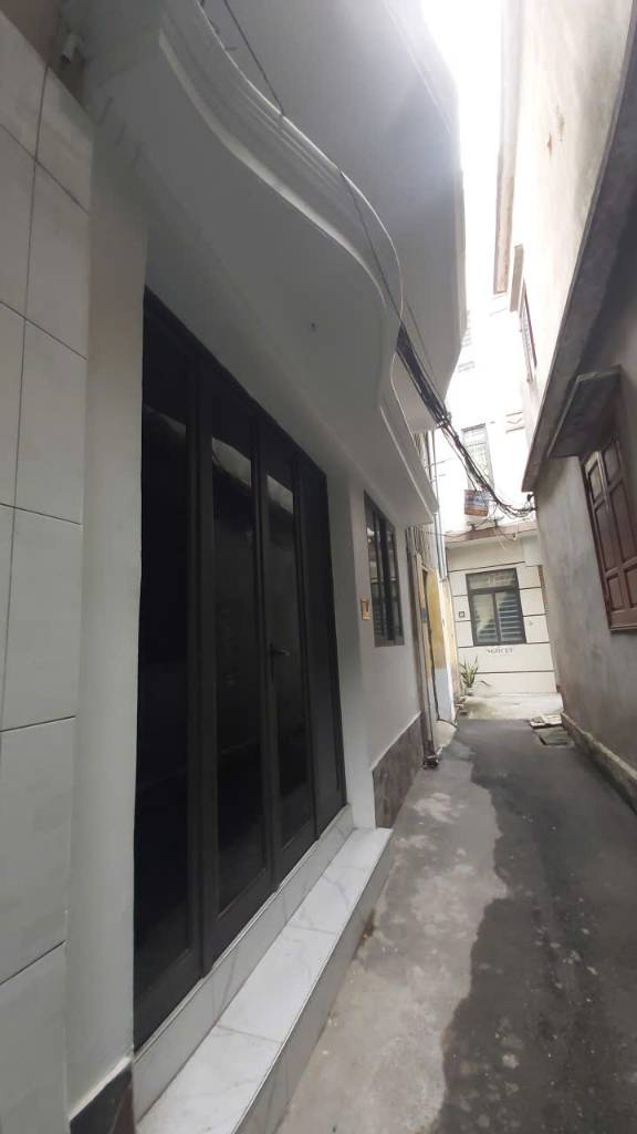 Bán nhà Hoàng Hoa Thám, cạnh ga tàu điện Hà Đông, 41m2, 4T chưa đến 9 tỷ