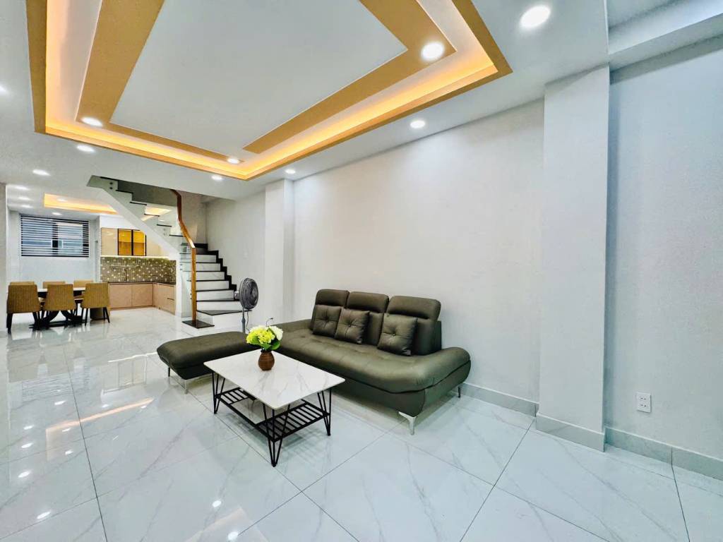 Siêu phẩm HXH Ung Văn Khiêm - 62m², 1 trệt 3 lầu ST, khu D HOT dân trí cao, gần ĐH, 13.9 tỷ