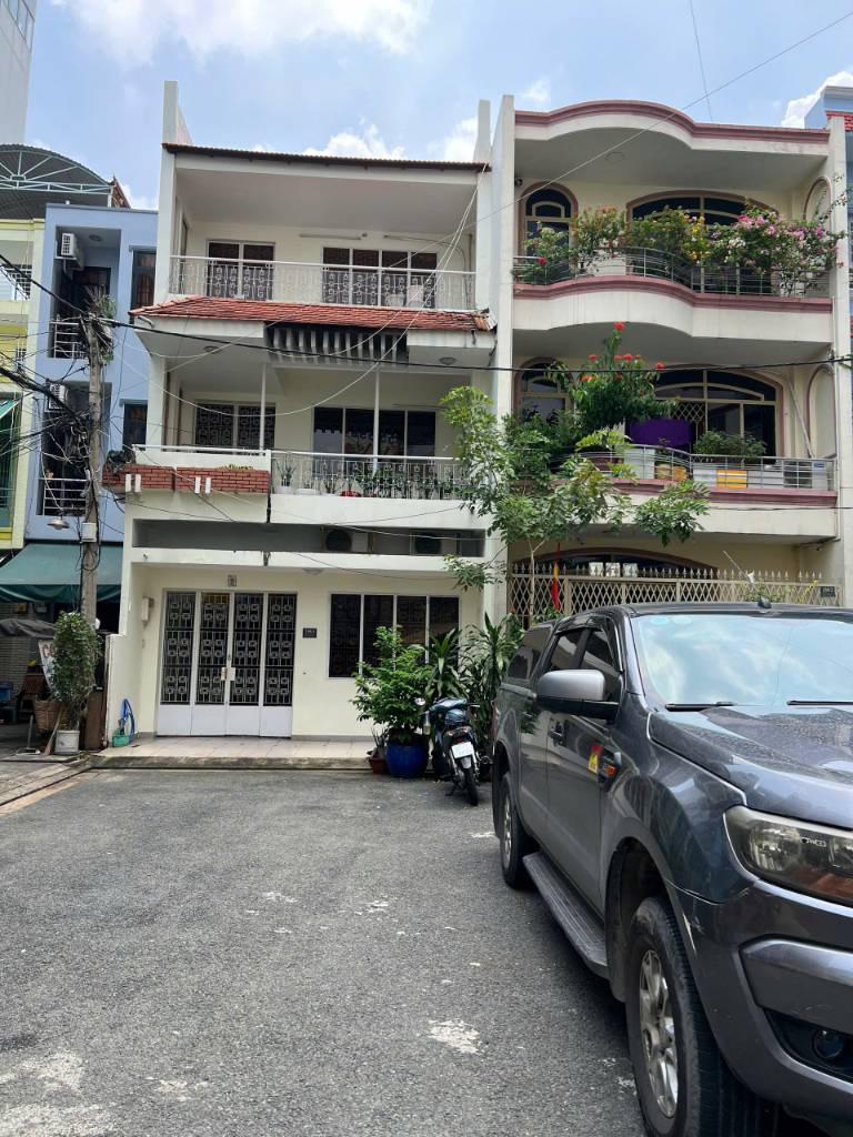 BÁN NHÀ 2 MẶT TIỀN TRƯỚC SAU – HẺM VIP THÀNH THÁI QUẬN 10 – KHU NHÀ GIÀU, ĐẲNG CẤP SỐNG THƯỢNG LƯU