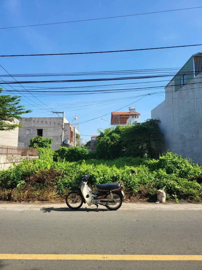 Bán lô đất MT đường Nguyễn Văn Lộng, 99m², phù hợp kinh doanh, giá 1,55 tỷ