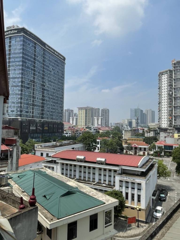 Bán nhà ngõ 10 Trần Duy Hưng, xây 6 tầng, gara ô tô trong nhà, giá 18.8 tỷ