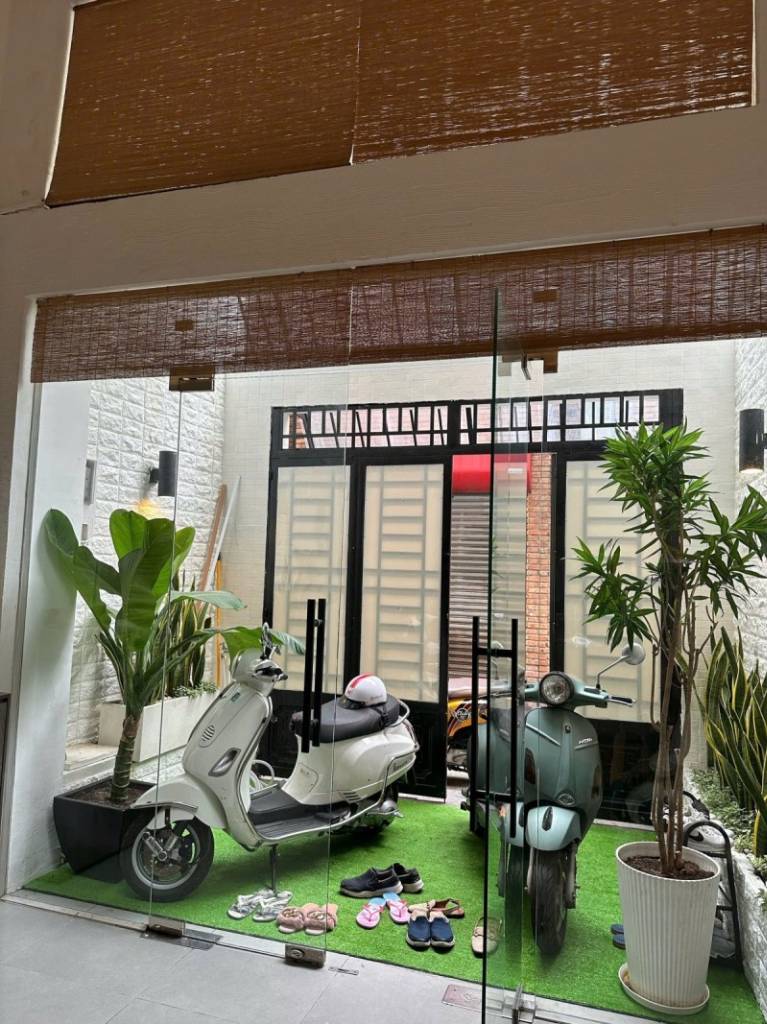 BÁN NHÀ KHU VIP HỒ CON RÙA, HẺM XE HƠI, SAU CĂN MẶT TIỀN, 4 TẦNG, 8 PHÒNG, KINH DOANH ĐỈNH