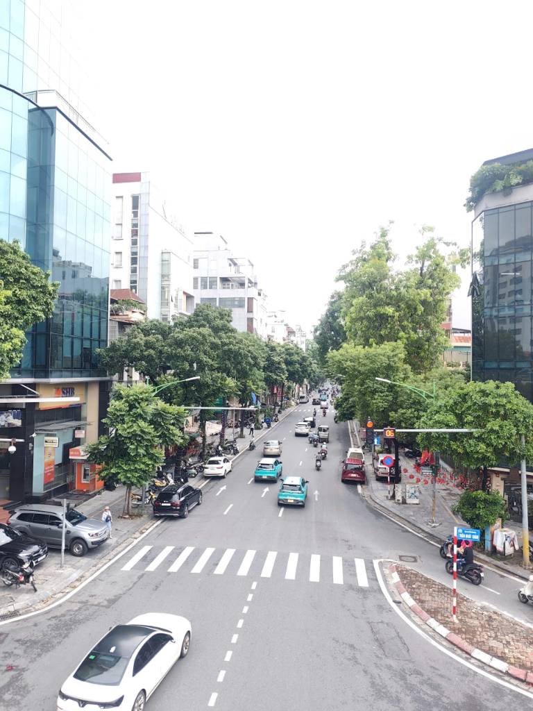 Bán nhà mặt tiền phố Huế, Hai Bà Trưng, 518 tr/m2 cơ hội cho cho nhà đầu tư hái Vàng