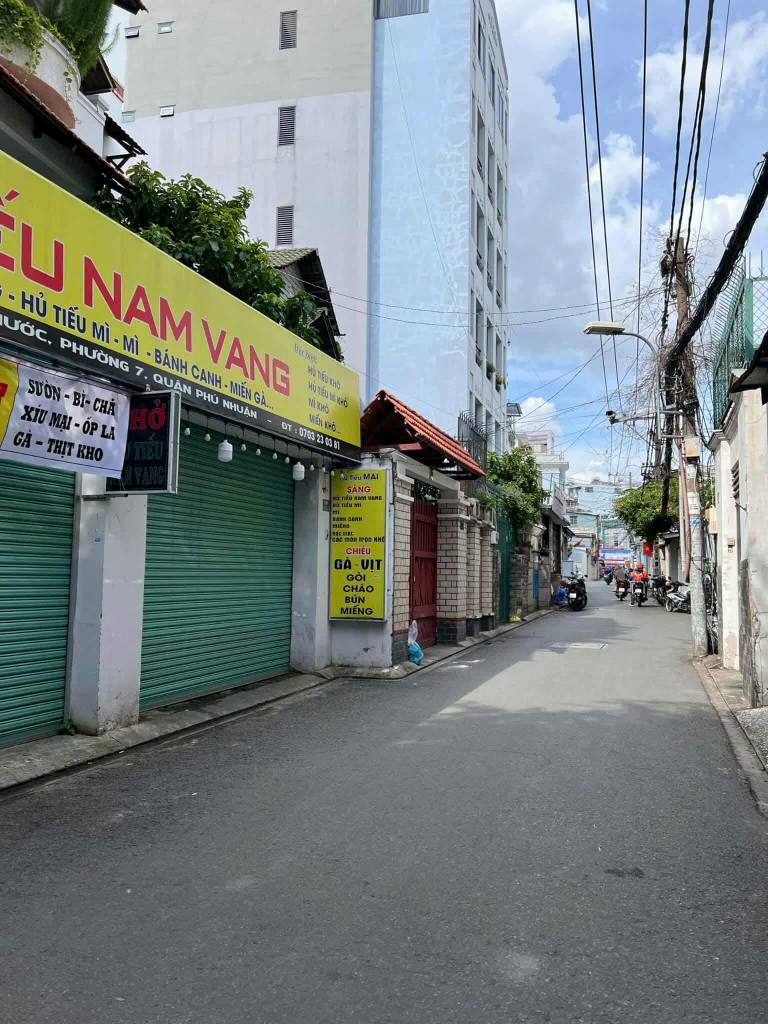 NHÀ MẶT TIỀN PHÚ NHUẬN - 4 TẦNG ĐẸP 70M² (4×17) - GIÁ RẺ 14.2 TỶ - CHO THUÊ 30TR/THÁNG