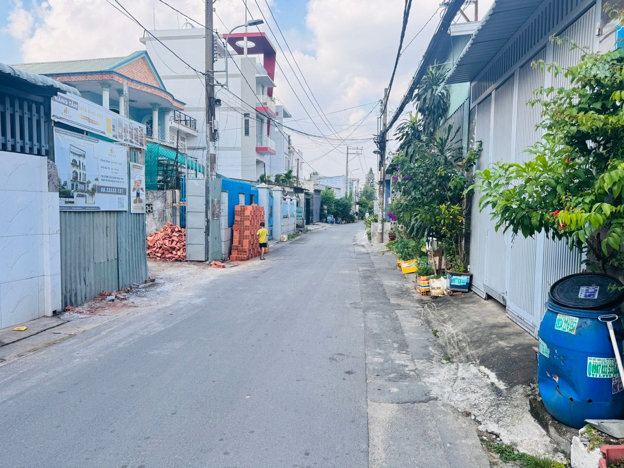 Bán gấp, nhà lô góc 2 mặt tiền đường Số 8, Linh Xuân, diện tích 61m², thuận tiện  kinh doanh