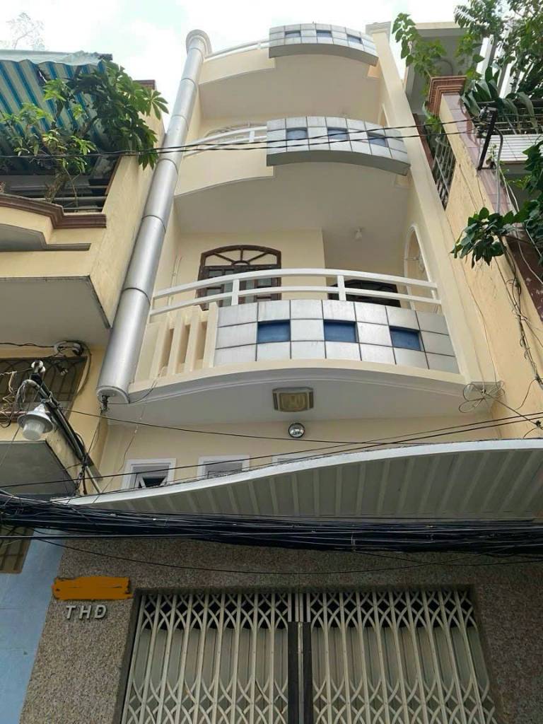 Bán nhà đường Trần Hưng Đạo, P. Cầu Kho, Quận 1 hẻm xe hơi tận nơi với 2 mặt hẻm cực thoáng