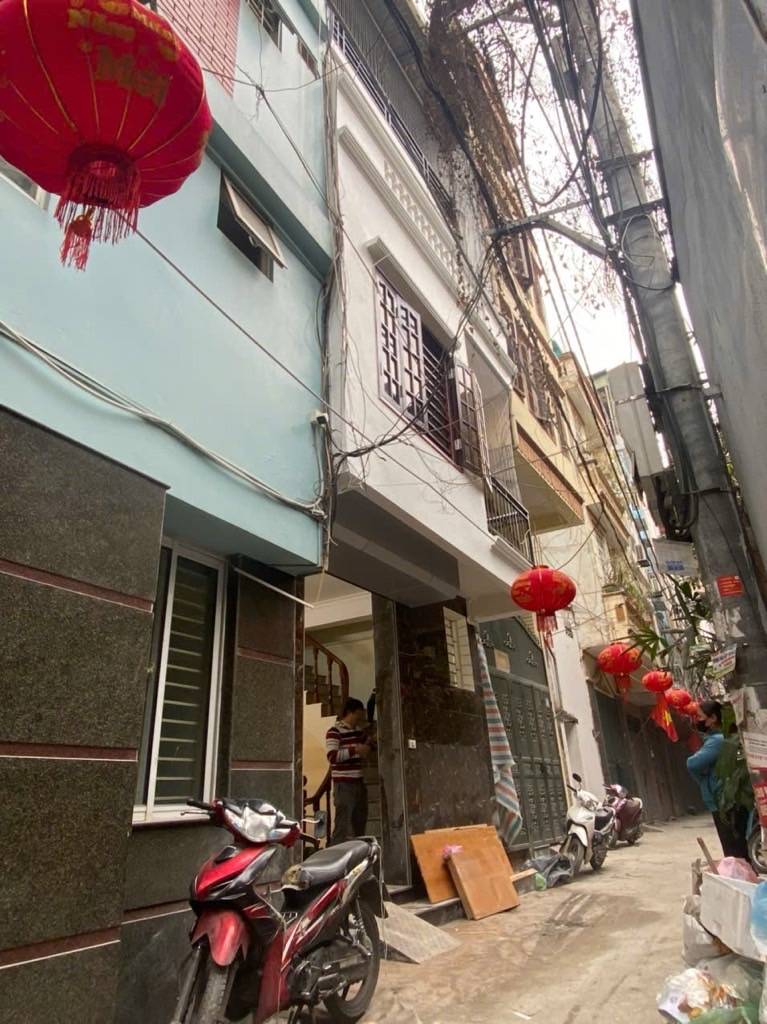 Bán nhà phố đường Hoàng Mai, 4 tầng dân xây, HXH, kinh doanh tốt, giá 14 tỷ