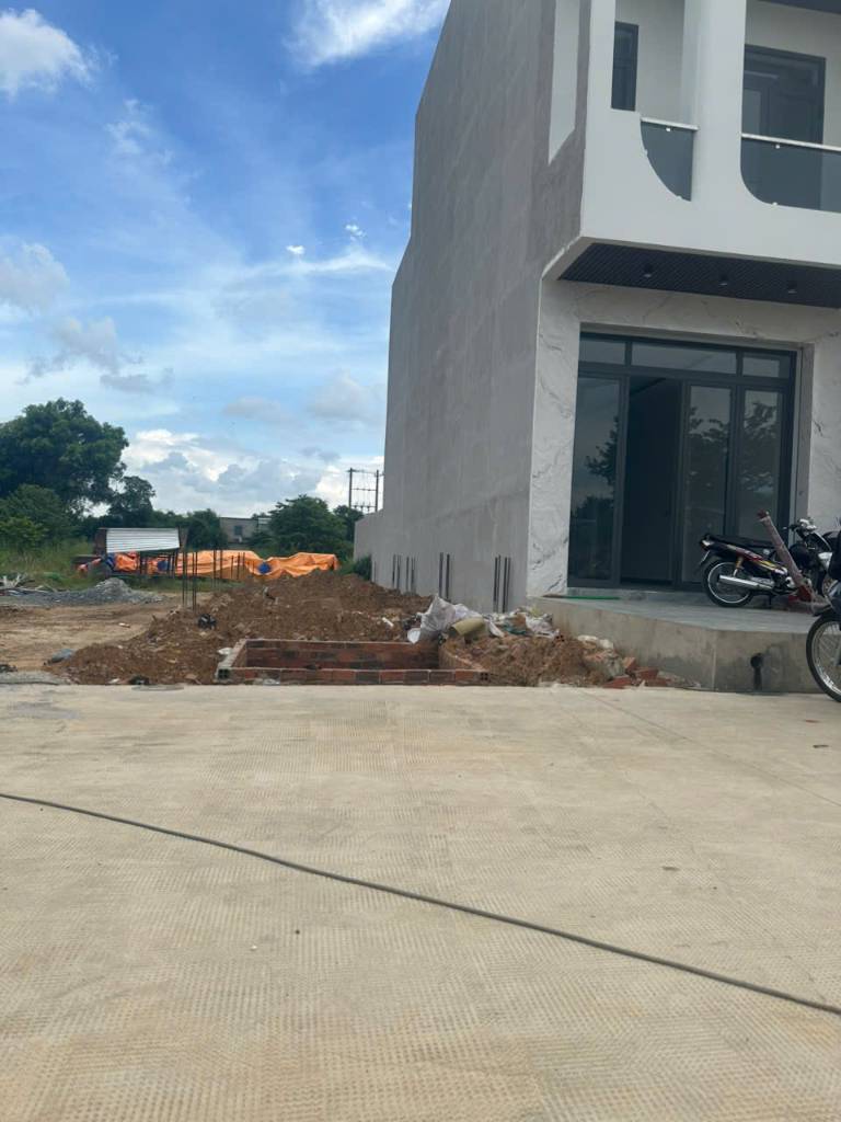 BÁN GẤP LÔ ĐẤT TRUNG TÂM THỦ DẦU MỘT, 8X30 240M2, ĐẤT THỔ CƯ, ĐƯỜNG 6M, HỖ TRỢ NGÂN HÀNG 70%