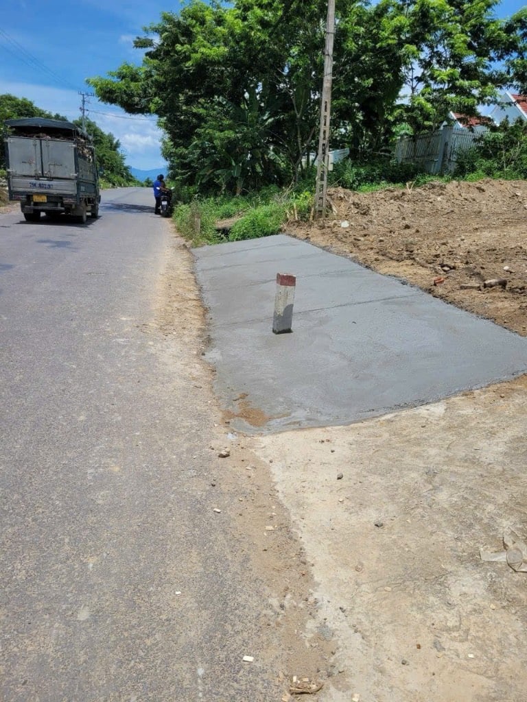 Bán đất 1156m2 Tỉnh lộ 8, Khánh Đông, Khánh Vĩnh, tiện ích xung quanh phong phú. Có 200m2 thổ.