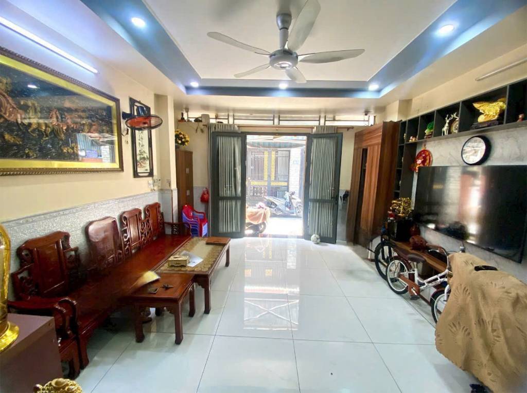 Siêu phẩm nhà 4 tầng HXH Cộng Hòa đối diện Etown, full tiện ích 5PN 6WC, giá tốt 10.3 Tỷ TL