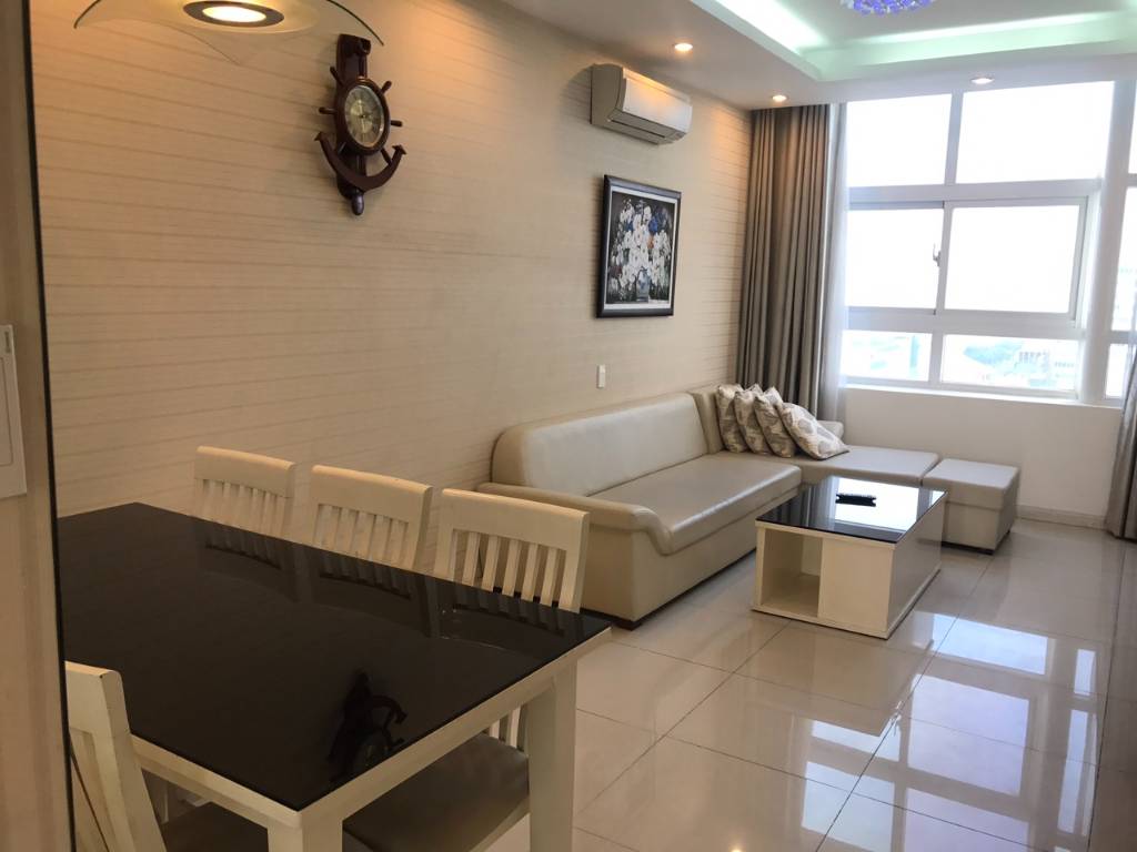 Bán 2 căn hộ Cộng Hòa Plaza, Tân Bình, 2Pn2Wc chỉ 4.8 tỷ, có sổ hồng