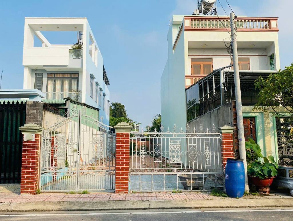 Bán lô đất ngay trung tâm thị trấn Củ Chi, sổ mới ra lò, dt rộng 296m2 đẹp vuông vức, SHR