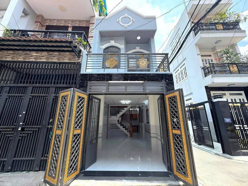 BÁN NHÀ ĐẸP TẠI TRUNG TÂM THÀNH PHỐ DĨ AN, 1 TRỆT 1 LẦU, DT 85M2, GIÁ TỐT CHƯA TỚI 3 TỶ