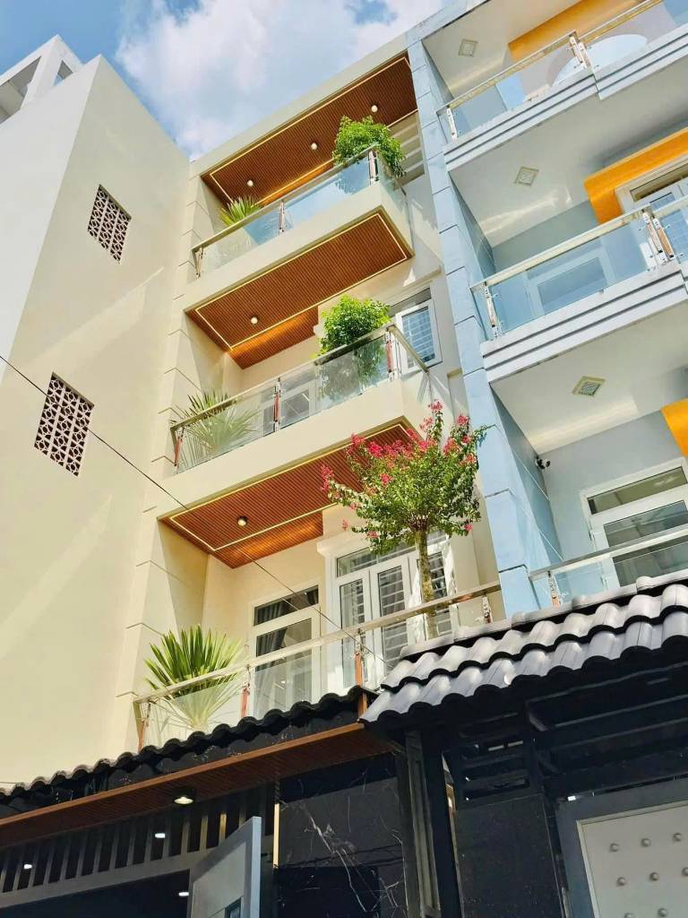 Đầu Tư & An Cư: Nhà 3 Lầu Mặt Tiền Hồ Văn Long – Liền Kề Khu Tên Lửa