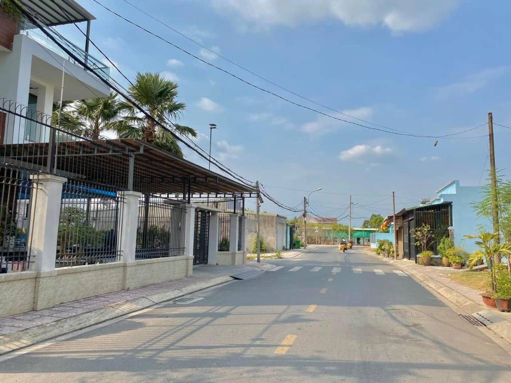 Chủ ngộp bank, bán gấp đất tại Huỳnh Văn Cọ, Củ Chi, pháp lý rõ ràng, dt 210m2, giá chỉ 650 triệu