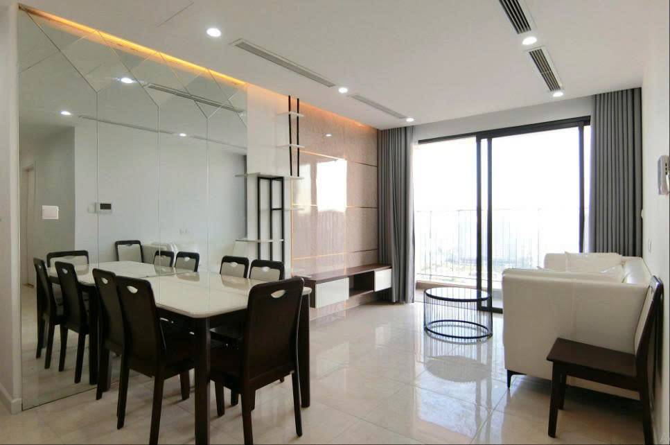 Em cần bán căn 2 ngủ 81m2 tại Vinhomes D'capitale: dt 81m2, tầng đẹp, view hồ giá 9.2 tỷ