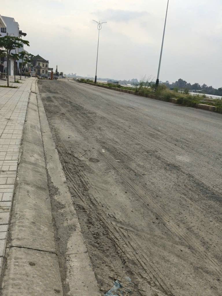 CẦN BÁN LÔ ĐẤT MẶT TIỀN BỜ KÈ BỬU LONG CŨ - NAY THUỘC PHƯỜNG TRẤN BIÊN- VỊ TRÍ SIÊU ĐẸP