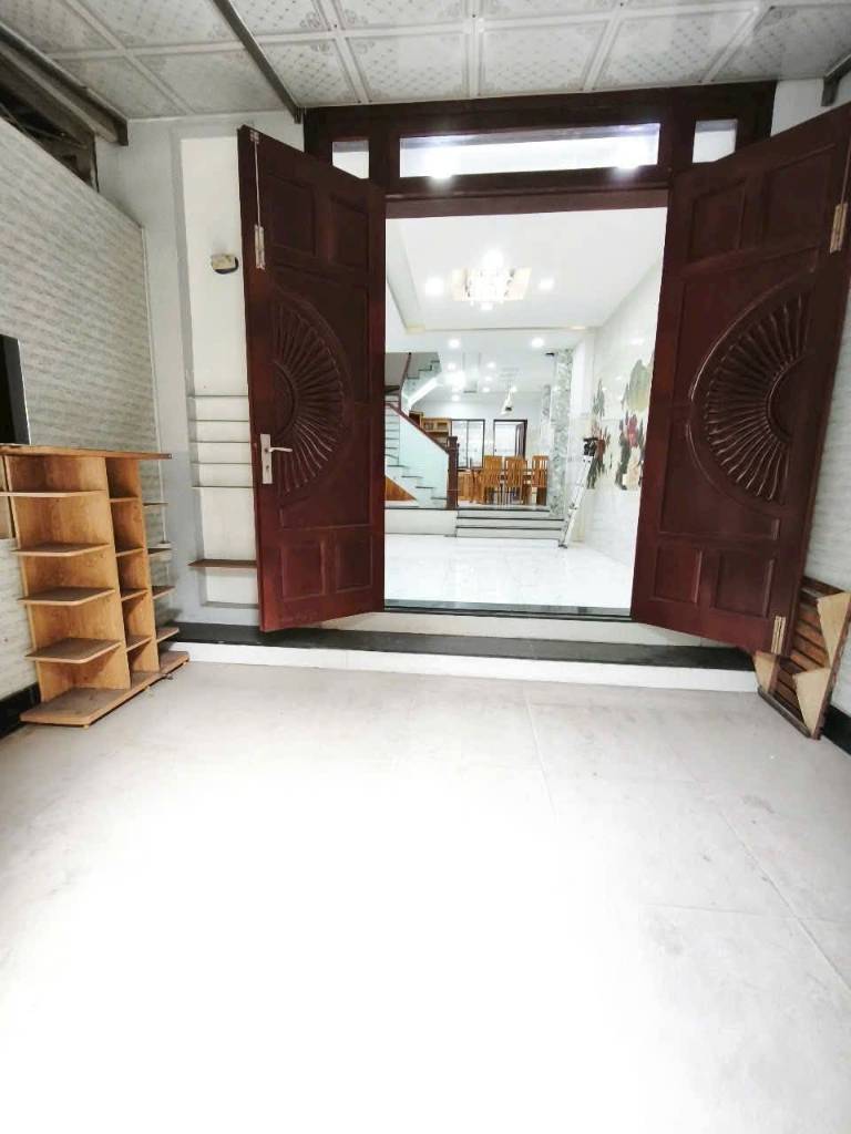 NHÀ ĐẸP MỚI CỨNG - HXH GẦN EMART - 65m2 (4.1x15.8) - CHỈ 5.93 TỶ