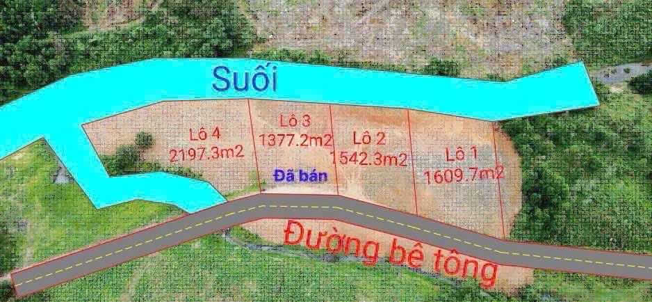 Bán 3 lô đất vườn view suối lớn và đẹp ở Khánh Vĩnh. DT từ 1600 tới 2200m2 , đất CLN . Giá 350 tr/lô