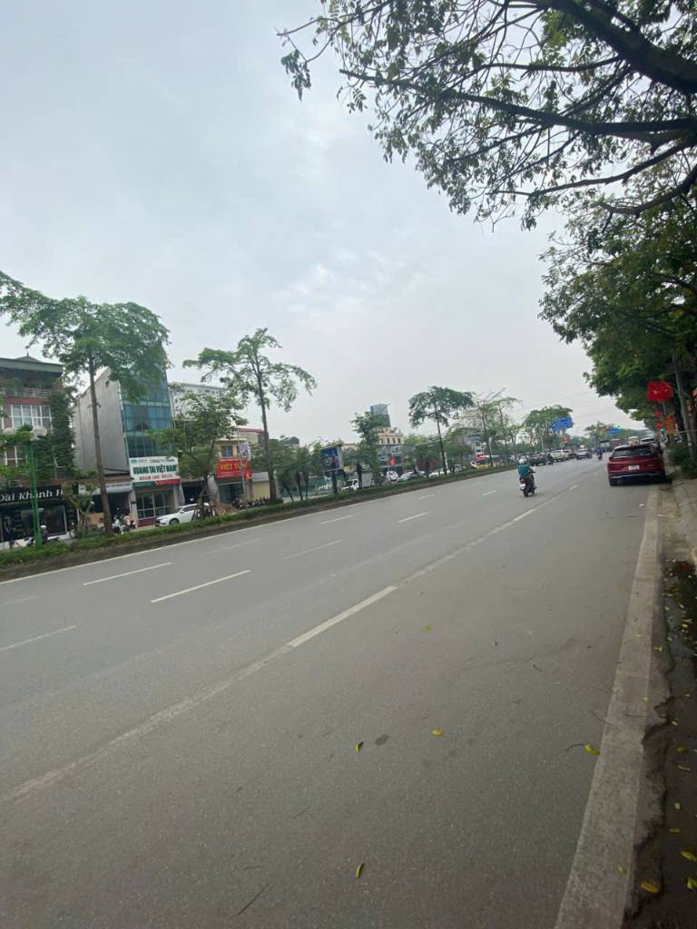 CHO THUÊ NHÀ MẶT PHỐ NGÔ GIA TỰ, NGUYÊN CĂN, VỈA HÈ RỘNG, Ô TÔ TRÁNH, KD