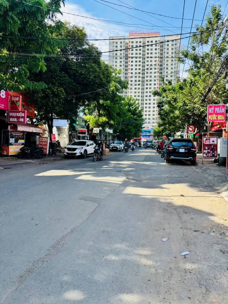 Bán nhà mặt tiền Lê Văn Thịnh, Quận 2, đường 30M, dt 219m² công nhận 189m²