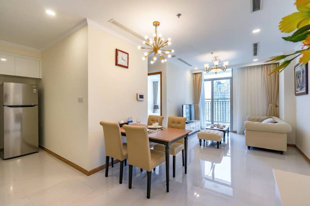 Bán Căn Hộ Vinhomes Central Park 1 Phòng Ngủ, 53.8m², Full Nội Thất – Có HĐ Thuê, Giá 7.1 Tỷ All In