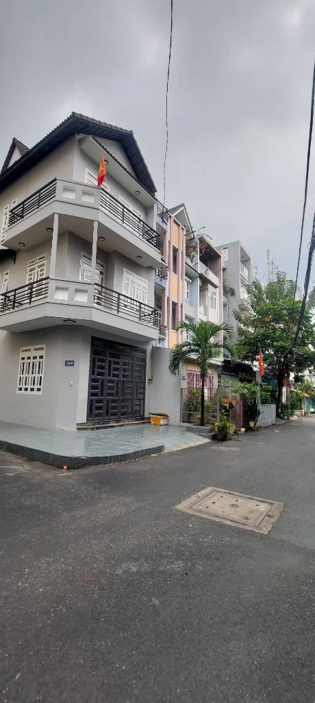 Căn Góc 2MT Đường Xe Hơi 96m2 Nhà 3 Tầng Đúc BTCT Chủ 10 Tỏi Xíu TL