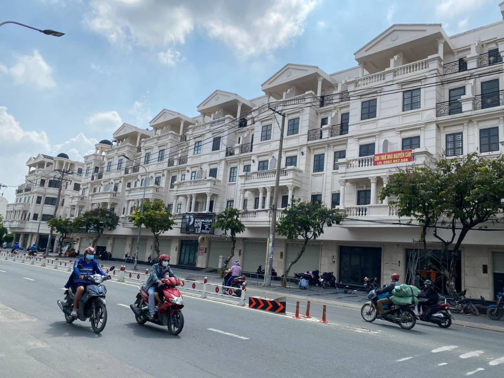 Bán biệt thự mặt tiền CityLand Park Hills, Nguyễn Văn Lượng, Quận Gò Vấp, giá 28 tỷ