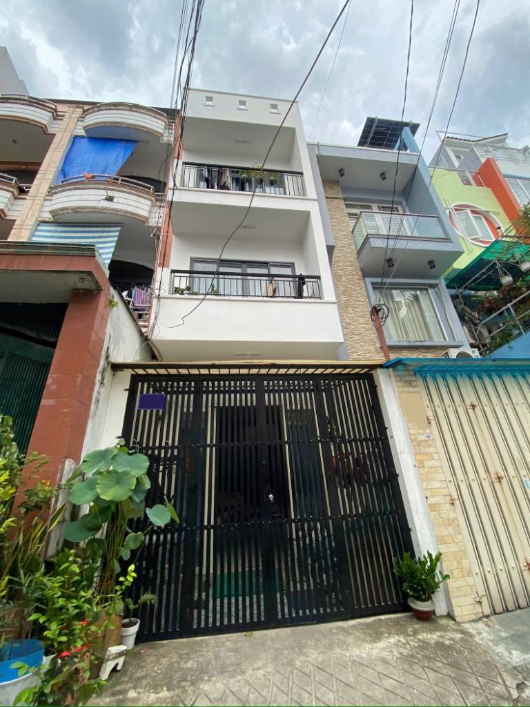 Bán nhà HXH Tô Hiến Thành Q10, dt (3.6x18m) 4 tầng, sẵn HDT, giá chỉ 13,5 tỷ