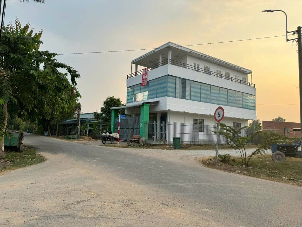 Bán đất đường Nguyễn Thị Ni, diện tích 140m², sổ hồng riêng, giá 350tr