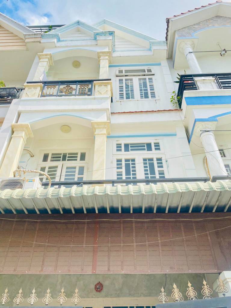 Bán nhà HXH ở Tân Chánh Hiệp Quận 12, 3 tầng diện tích 64m2, giá hợp lý
