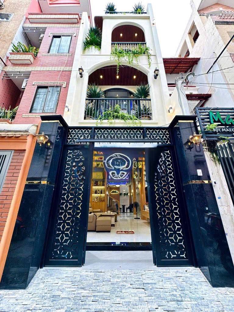 Bán nhà khu Hoàng Văn Thụ, diện tích 55,1m², 1 trệt 3 lầu, 4PN5WC, giá rẻ