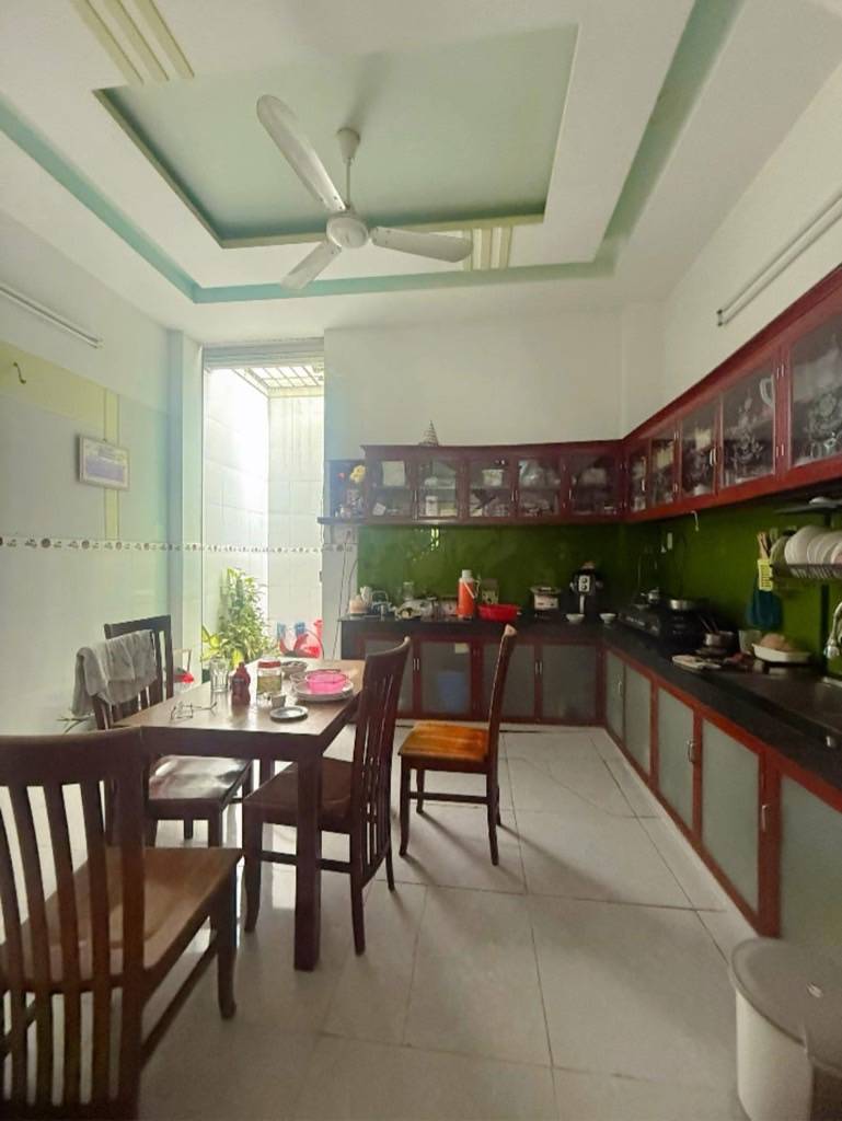 Cần Bán Nhà Riêng 73m2 Hương Lộ 2, Quận Bình Tân, Tiện Ích Đầy Đủ