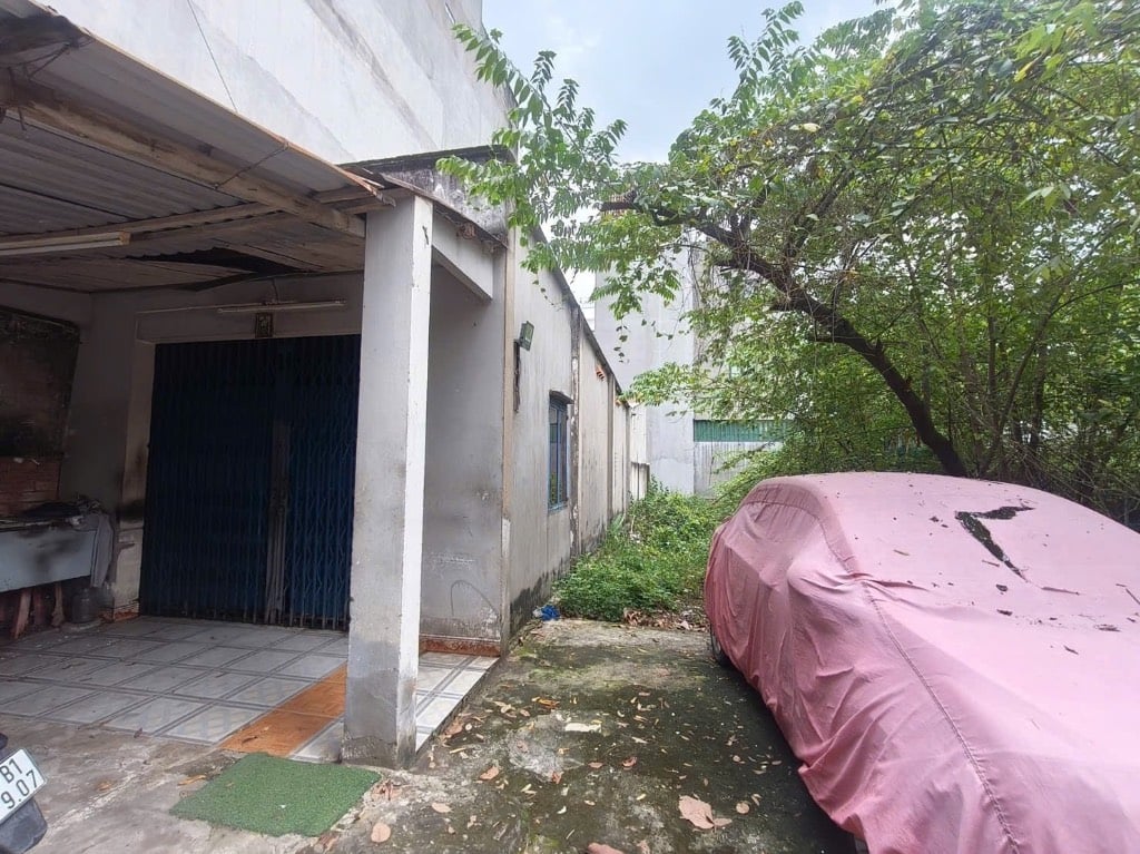 BÁN NHÀ HÀNG THƠM, CẦU TĂNG LONG, LÃ XUÂN OAI, XE TẢI THÔNG, CHỈ 5.9 TỶ