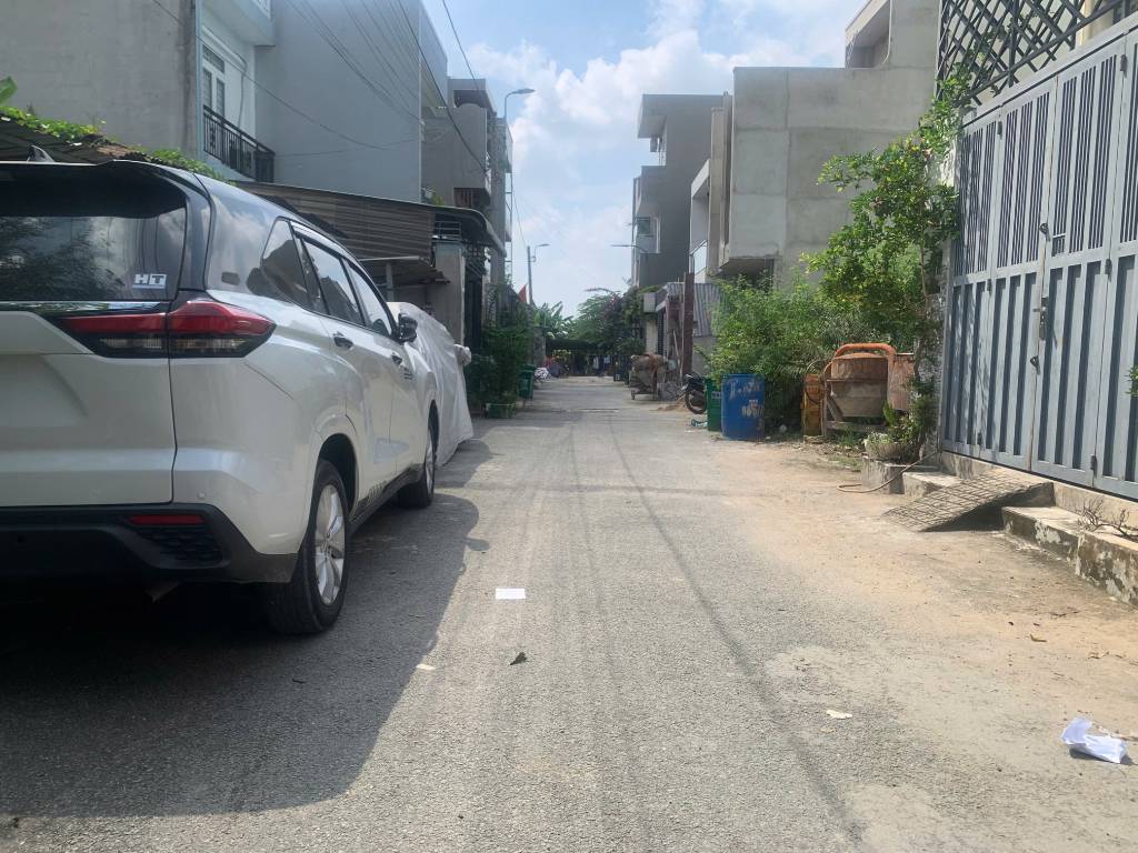 Bán đất ngay đường Ngô Chí Quốc, 52m2, đường nhựa 5m, sổ sẵn, giá chỉ 3,25 tỷ
