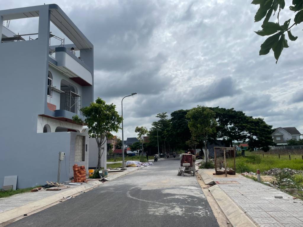Bán đất mặt tiền đường số 5, Tân Thông Hội, SHR, diện tích173m², giá 1,25 tỷ