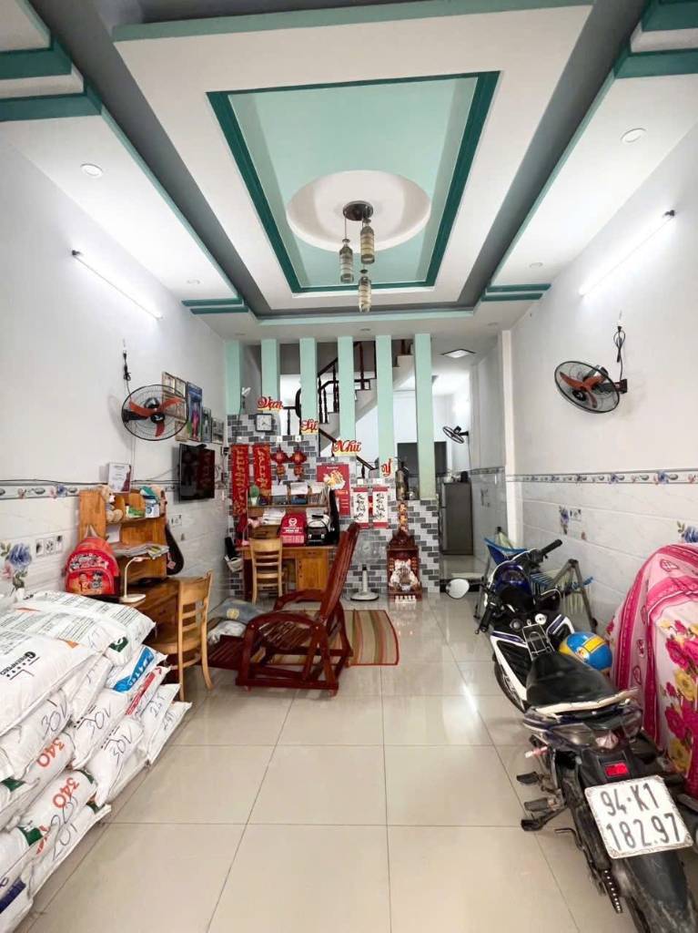 Chính chủ bán nhà ở Bình Hưng, Bình Chánh, diện tích 63m², pháp lý chuẩn, giá nhỉnh 1 tỷ