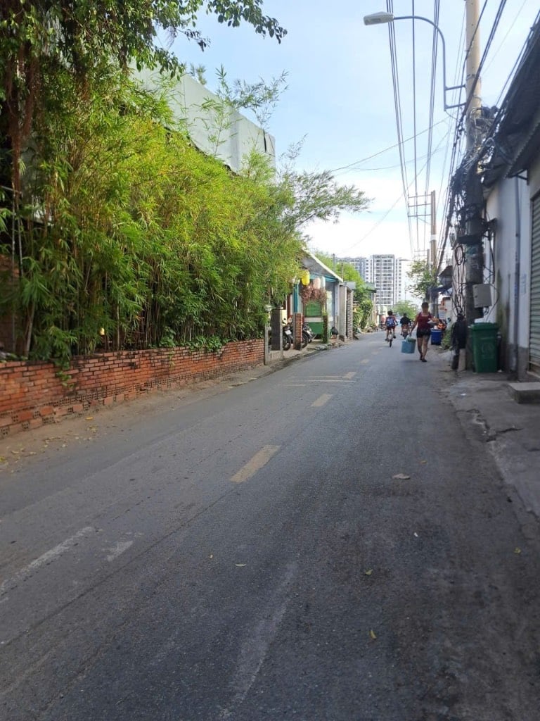 BÁN ĐẤT FULL THỔ CƯ PHÚ HỮU, TP.THỦ ĐỨC, 5x24M, CHỈ 5.79 TỶ