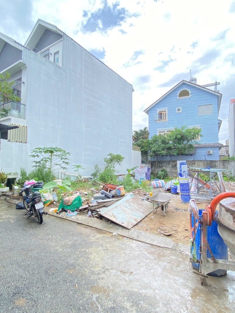 Bán lô đất đẹp ngay khu dân cư Apec, SHR, DT 69m2, giá 6,8 tỷ thích hợp xây ở, kinh doanh.