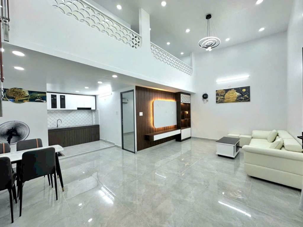 BÁN NHÀ HUỲNH TẤN PHÁT, ĐẸP MỚI HOÀN THIỆN, ĐẶT BIỆT CÓ PHÒNG NGỦ DƯỚI ĐẤT