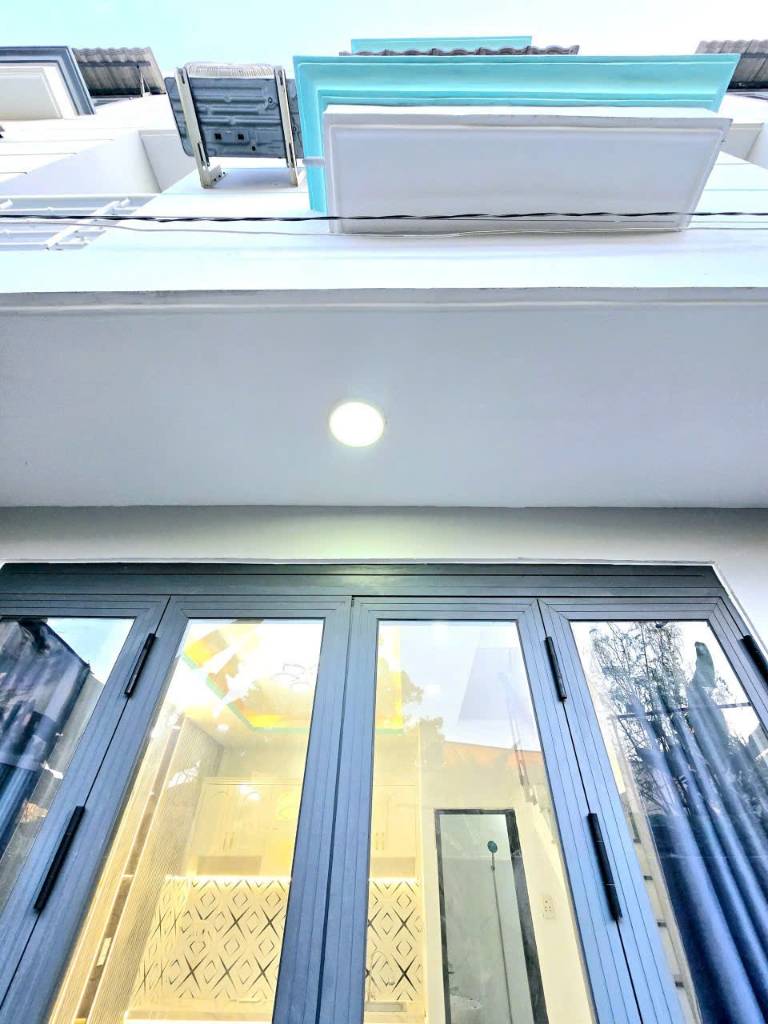 BÁN NHÀ HUỲNH TẤN PHÁT, NHÀ BÈ, 2 LẦU, SÂN THƯỢNG, XE HƠI CHẠY TỚI NHÀ