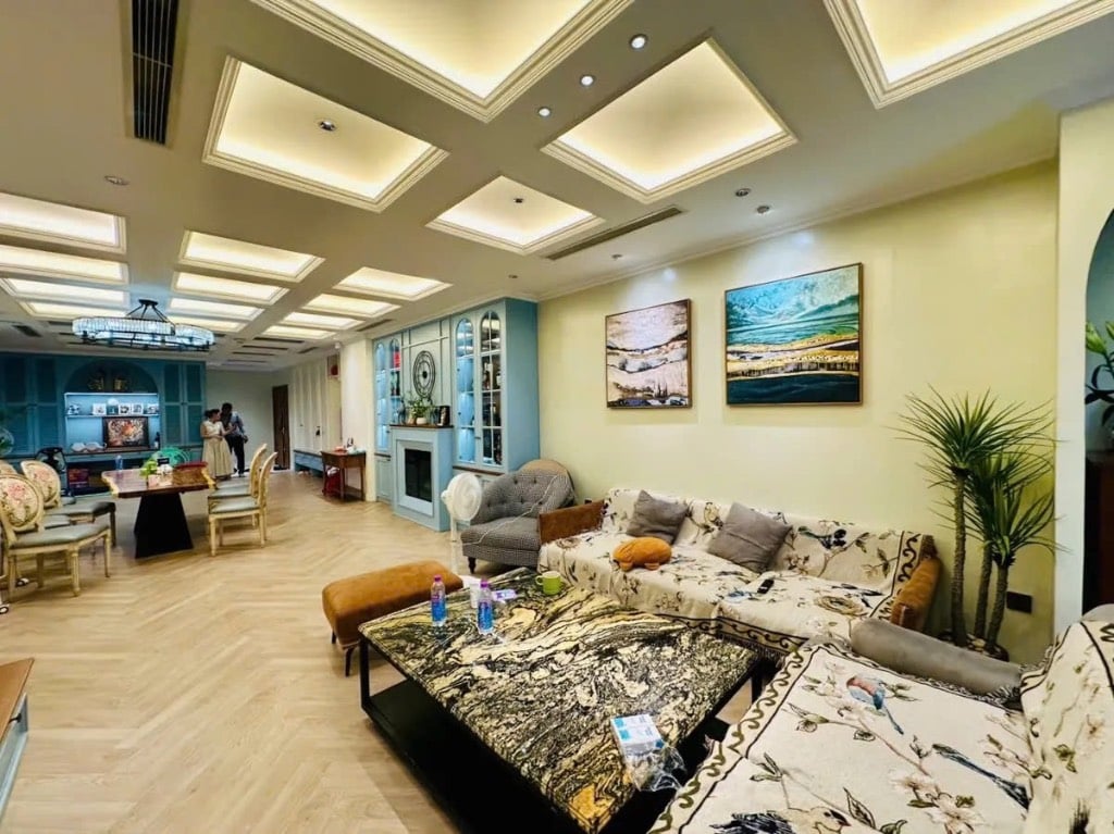 Bán chung cư TSQ Euroland Nguyễn Văn Trỗi, Hà Đôngn diện tích 198m, lô góc, nội thất tiền tỷ