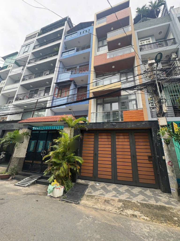 Bán nhà mặt tiền Đồng Nai Quận 10, 6 tầng, diện tích 4,5 x 15m, giá 19 tỷ