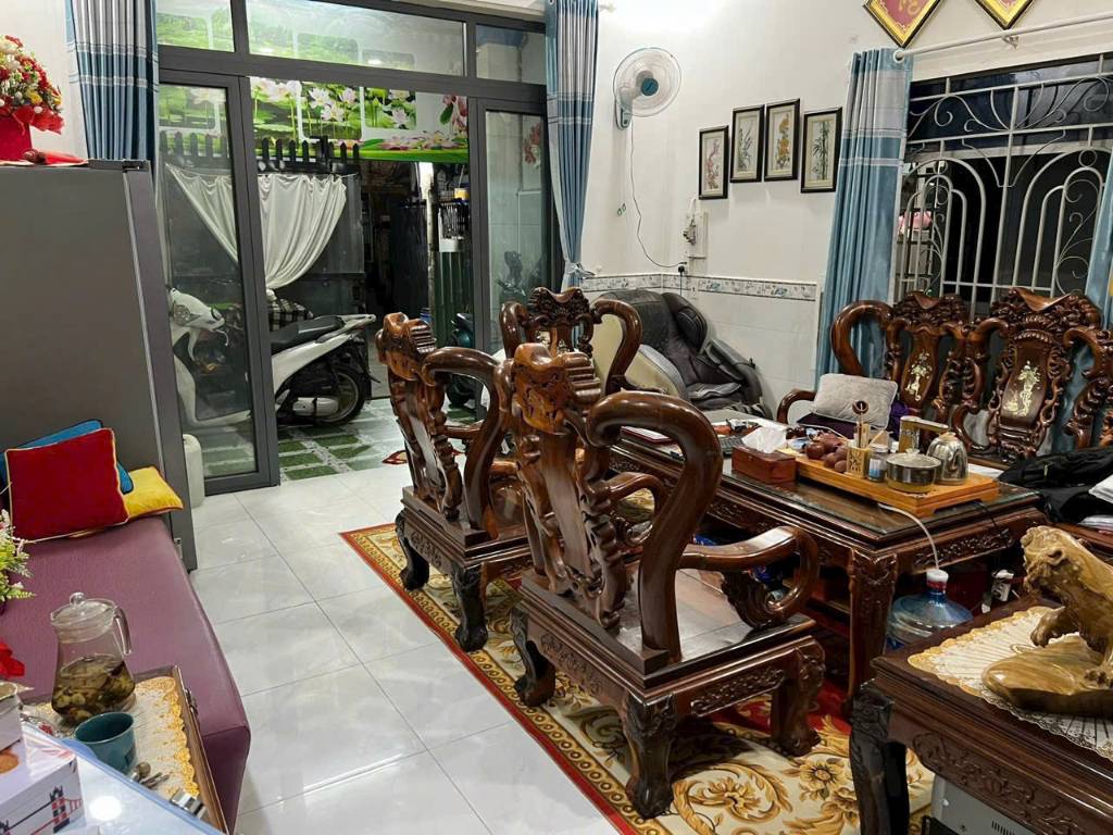 Bán nhà Tô Ngọc Vân, Thủ Đức, 3PN 3WC, HXH 6m, dt 95m², tiện di chuyển, giá tốt