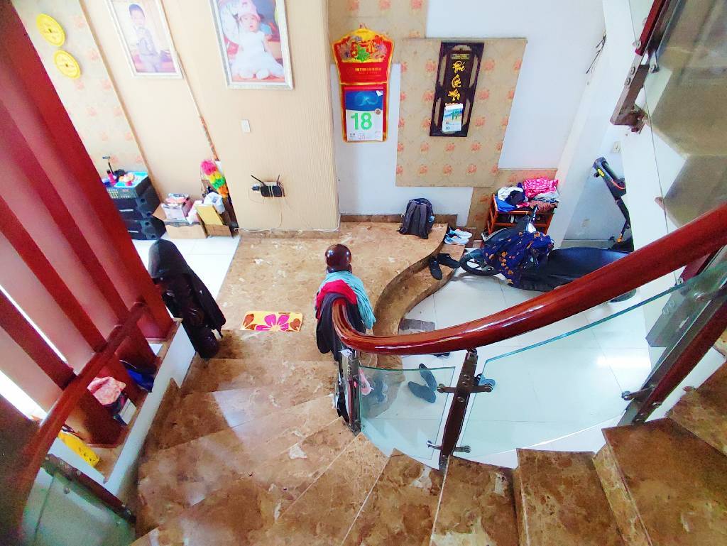 Bán nhà Lê trọng tấn Tân Phú, 4 tầng 100m², 2 mặt hẻm xe hơi, giá nhỉnh 8 tỷ